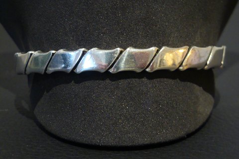 Bracelet in 925 sterling design John Doe No. 203 dia 6.6 cm Weight 22 g good 
condition with original patina with