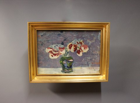 Oil painting with floral motif signed Folmen Bonnen b. 1885.
5000m2 showroom.