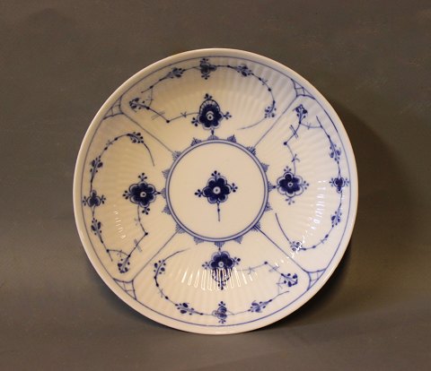 Royal Copenhagen blue fluted bowl, no.: 1/68.
5000m2 showroom.