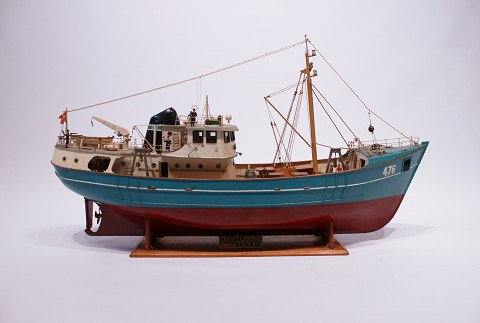 Modelskib, "Kaphorn" i træ og fra 1920-30erne, rigtig flot brugt stand.
5000m2 udstilling.