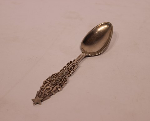 Aug. Thomsen christmas spoon, 1918.
5000m2 showroom.
