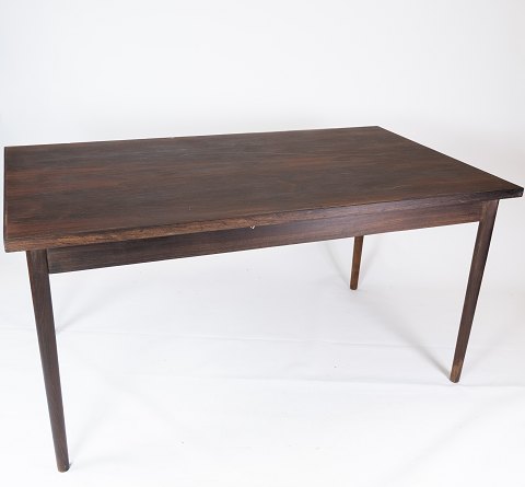 Dining table of rosewood and in great antique condition. 
5000m2 showroom.