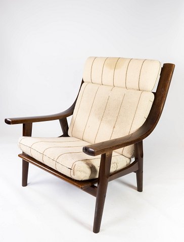 Armstol - Mørk Eg - Lyst Stof - Model GE530 -Hans J. Wegner - 1960