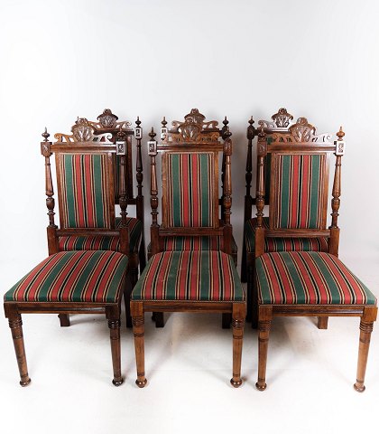 Set of six dining room chairs of oak and upholstered with striped fabric, from 
around 1920.
5000m2 showroom.