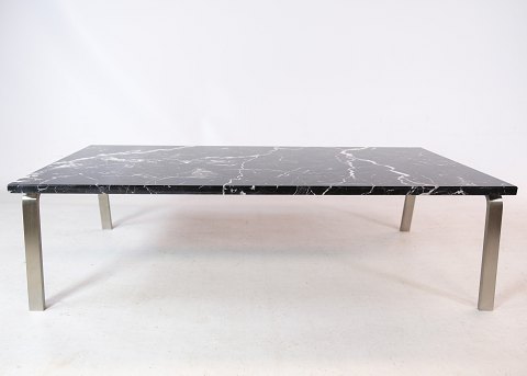 Coffee table, Mann by Norr11, aluminum frame, marble top, Danish design
Great condition
