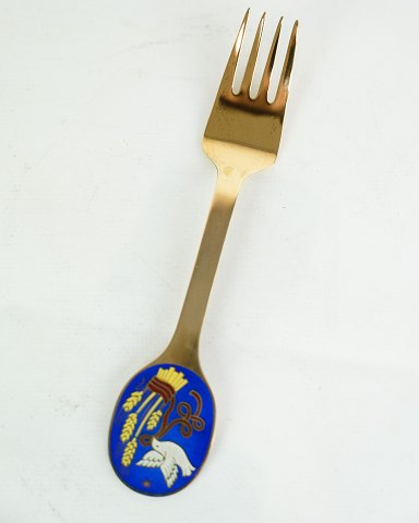 Anton Michelsen, Christmas fork, gilded sterling silver, motif of "Fugleneget", 
Naja Salto, 1985
Great condition
