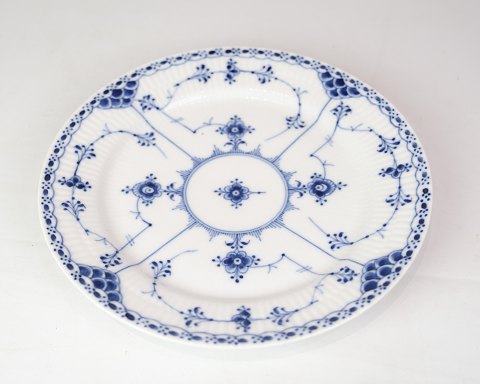 Middagstallerken - Nr. 1/577 - Porcelæn - Musselmalet Halvblonde - Royal 
Copenhagen
Flot stand
