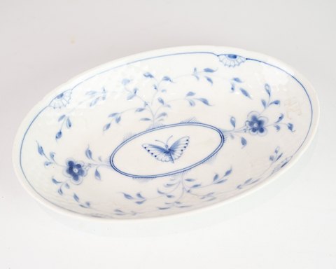 Ovalt Fad - Nr. 39 - Porcelæn - Håndmalet - Sommerfugl - B&G - Bing & Grøndahl
Flot stand
