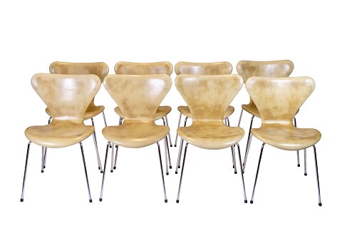 Sæt Af Otte Syver Stole - Model 3107 - Syver Stol - Natur Læder - Arne Jacobsen 
- Fritz Hansen
