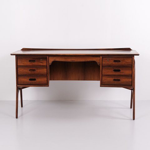 Palisander skrivebord model SH 180 af Svend Åge Madsen for Sigurd Hansen Møbelfabrik