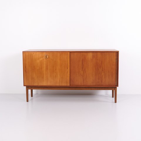 Teak Skænk med Skydelåger, Skuffer og Hylder Dansk Design fra 1960