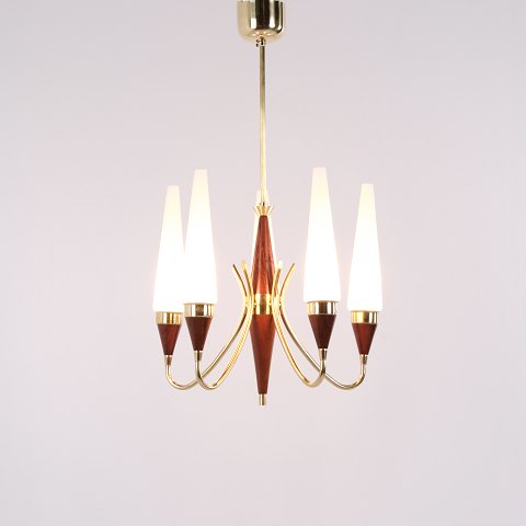 Bent Karlby Femarmet Lysekrone i Messing og Teak med Opalglas for Lyfa 1960