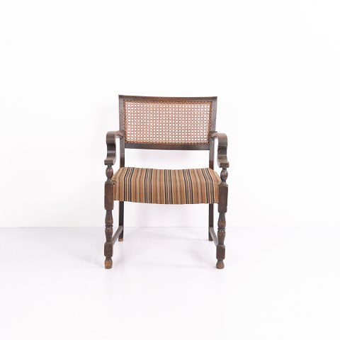 Antik Armstol i Eg med Original Polstring og Rørflet fra 1920