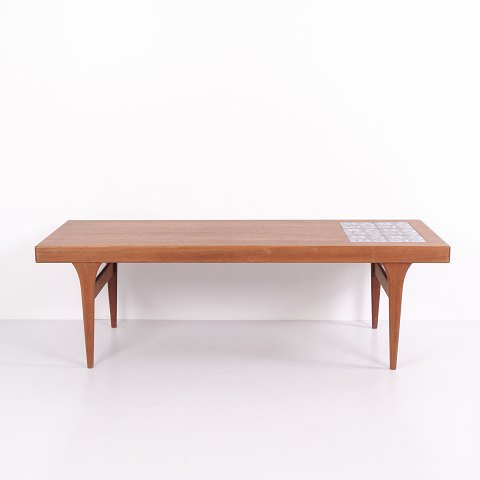 Johannes Andersen Sofabord i Teak med Indbyggede Kakler Dansk Design fra 1960