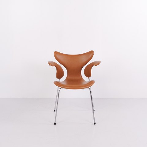 Arne Jacobsen Liljen 3208 Armstol for Fritz Hansen, 1990