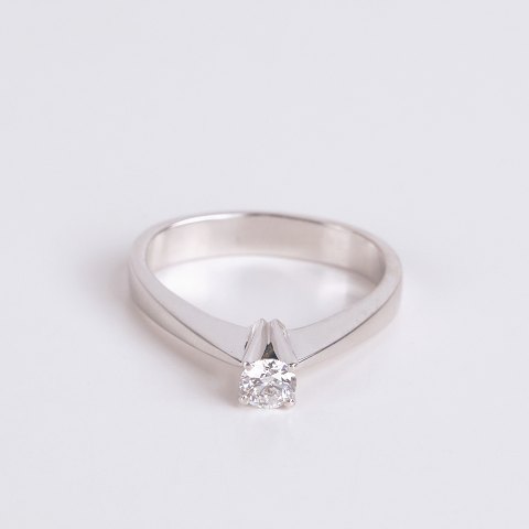 Ole Lynggaard ring i hvidguld med diamant