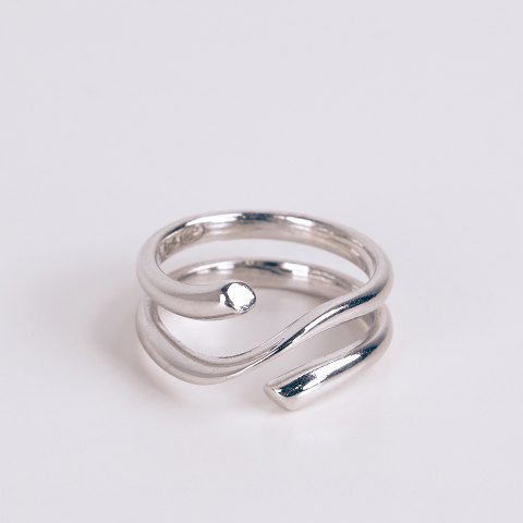 GEORG JENSEN Magic-ring i 18 karat hvidguld