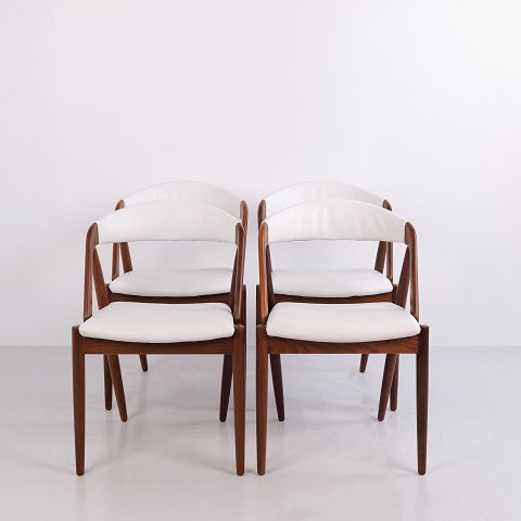 Sæt af 4 Kai Kristiansen Stole Model 31 i Teak og Hvidt Læder 1960’erne