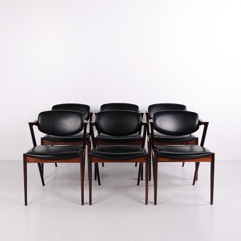 Sæt af 6 Kai Kristiansen Model 42 Spisebordsstole i Palisander med Sort Elegance Læder