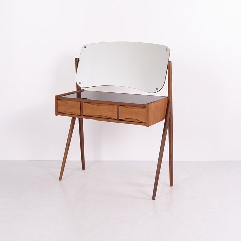 Sminkebord i Teak med Sort Glas Ølholm Møbelfabrik 1960’erne Tilskrevet Arne Vodder