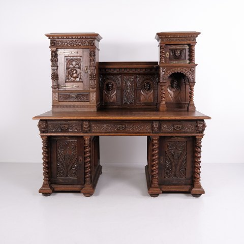 Monumentalt Nyrenæssance Skrivebord med Overbygning ca. 1880–1900