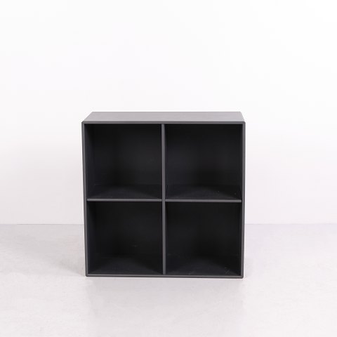 Montana Model 1112 Reol i Sort Peter J. Lassen 70 x 70 cm
