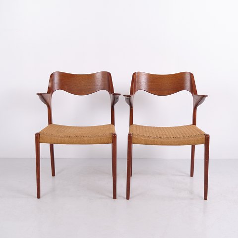 Par N.O. Møller Model 55 Armstole i Teak og Flet J.L. Møllers Møbelfabrik 1960’erne