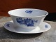 Sauceboat in Royal Blue Flower No 8631.
5000 m2 showroom.