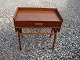 Console table with shelf in teak from the 1960s.
5000m2 showroom.