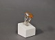 Silver ring in 925 sterling with a large light piece of amber.
5000m2 showroom.