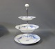 Cake centrepiece in Empire by B&G.
5000m2 showroom.
