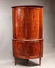 Large corner-cabinet i rosewood of Danish design from the 1960s.
5000m2 showroom.