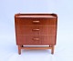 Small chest of drawers in teak of danish design from the 1960s.
5000m2 showroom.