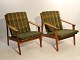 A pair of easy chairs in oak and upholstered with green fabric, model J55, by 
Poul M. Volther for FDB, 1961.
5000m2 showroom.
