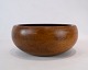 Bowl in teak designed. by Jens Harald Quistgaard from the 1960s.
5000m2 showroom.