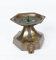 Candlestick of brass, in great antique condition from the 1920s. 
5000m2 showroom.