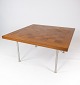 Coffee table in teak designed by Poul Cadovius and manufactured by France & Son 
from the 1960s. 
5000m2 showroom.
