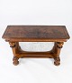 Antique console table in walnut and in great vintage condition from the 1830s. 
5000m2 showroom.
