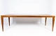 Sofabord i teak designet af Severin Hansen og fremstillet af Haslev Møbelfabrik 
i 1960erne. 
5000m2 udstilling.