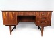 Desk in teak of Danish design from the 1960s.
5000m2 showroom.
