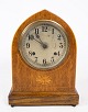 Karmin ur, lys mahogni, intarsia, 1920