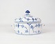 Smørskål Med Låg - Nr. 1/400 - Porcelæn - Musselmalet Riflet - Royal Copenhagen
Flot stand
