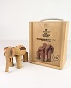 Mini Elefant - Reworked - Udført i Flere Træsorter - Kay Bojesen - 70-års 
Jubilæum
Fremragende stand
