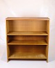Reol - Egetræ - Hans J. Wegner - Ry Møbelfabrik - Model RY16 - Egetræ - 1960
Flot stand
