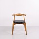 Hans J. Wegner CH20 Stol i Eg og Sort Læder for Carl Hansen & Søn