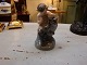 Royal pan figurine no. 2107 in old first selection.
5000m2 showroom.

