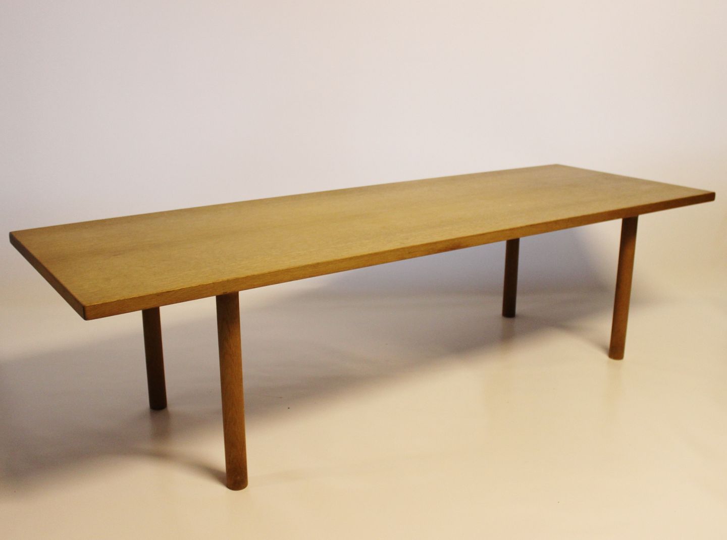 sæbebehandlet eg af Hans Wegner og Andreas Tuck fra 1960erne. * 50 - Osted Antik & Design