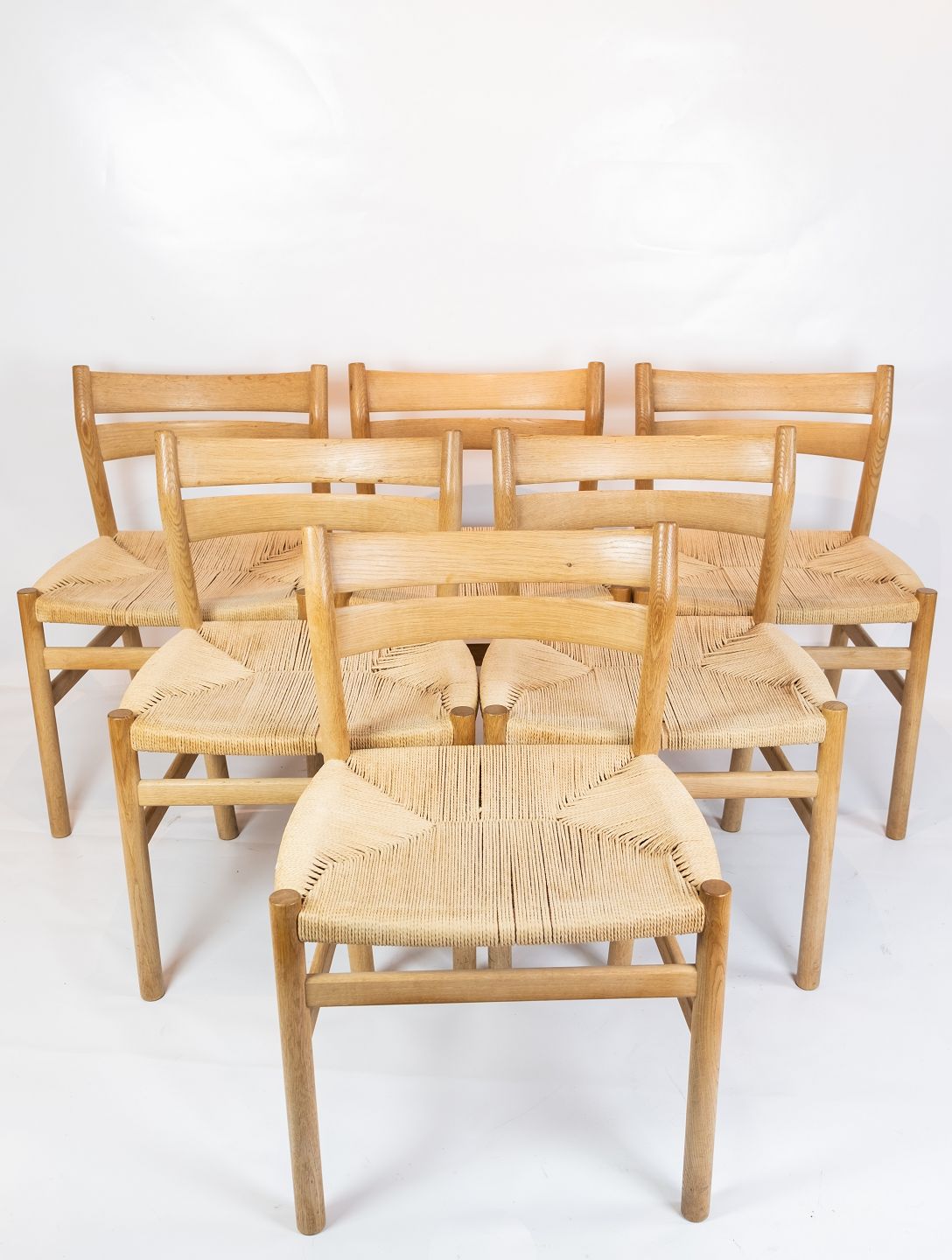 Tilbagekaldelse Repræsentere genstand Sæt af seks spisestuestole, model BM1, i egetræ og flet designet af Børge  Mogens - Osted Antik & Design