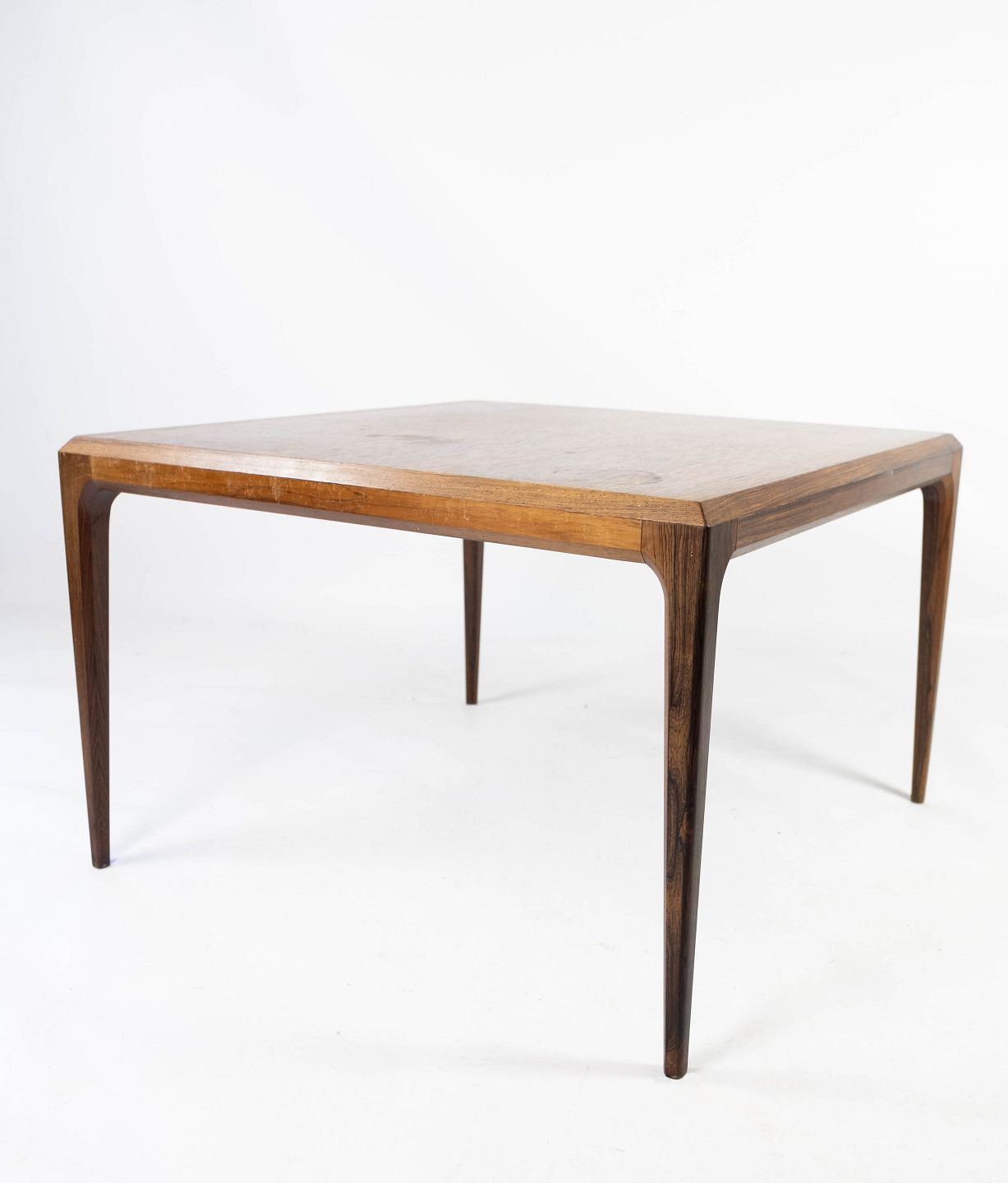 Sofabord i palisander designet Johannes Andersen og fremstillet af Silkeborg Osted & Design