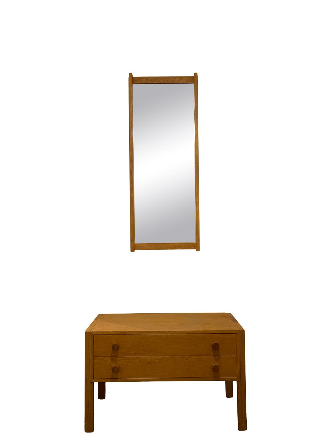 Entre sæt i form af spejl og lav kommode i lys eg af design fra 1960erne. - Osted Antik & Design